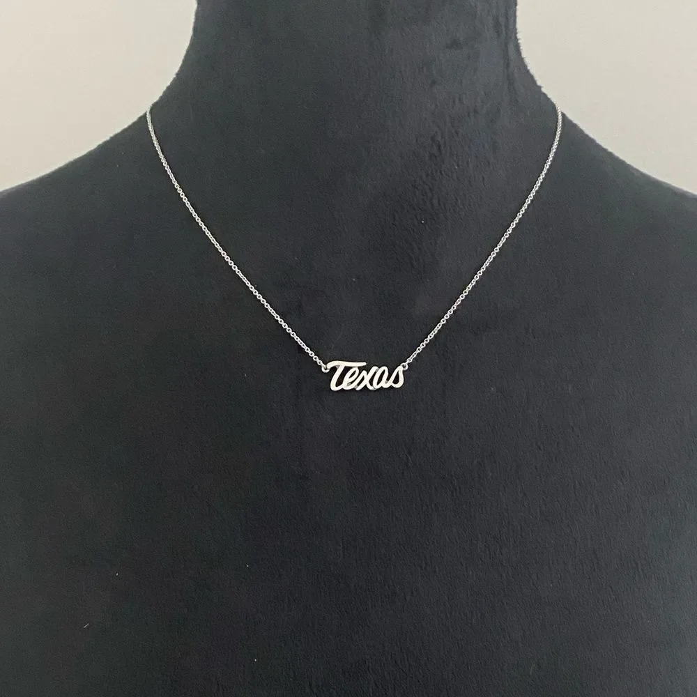 James Avery Retired Texas Script Necklace - Picture 2 of 3